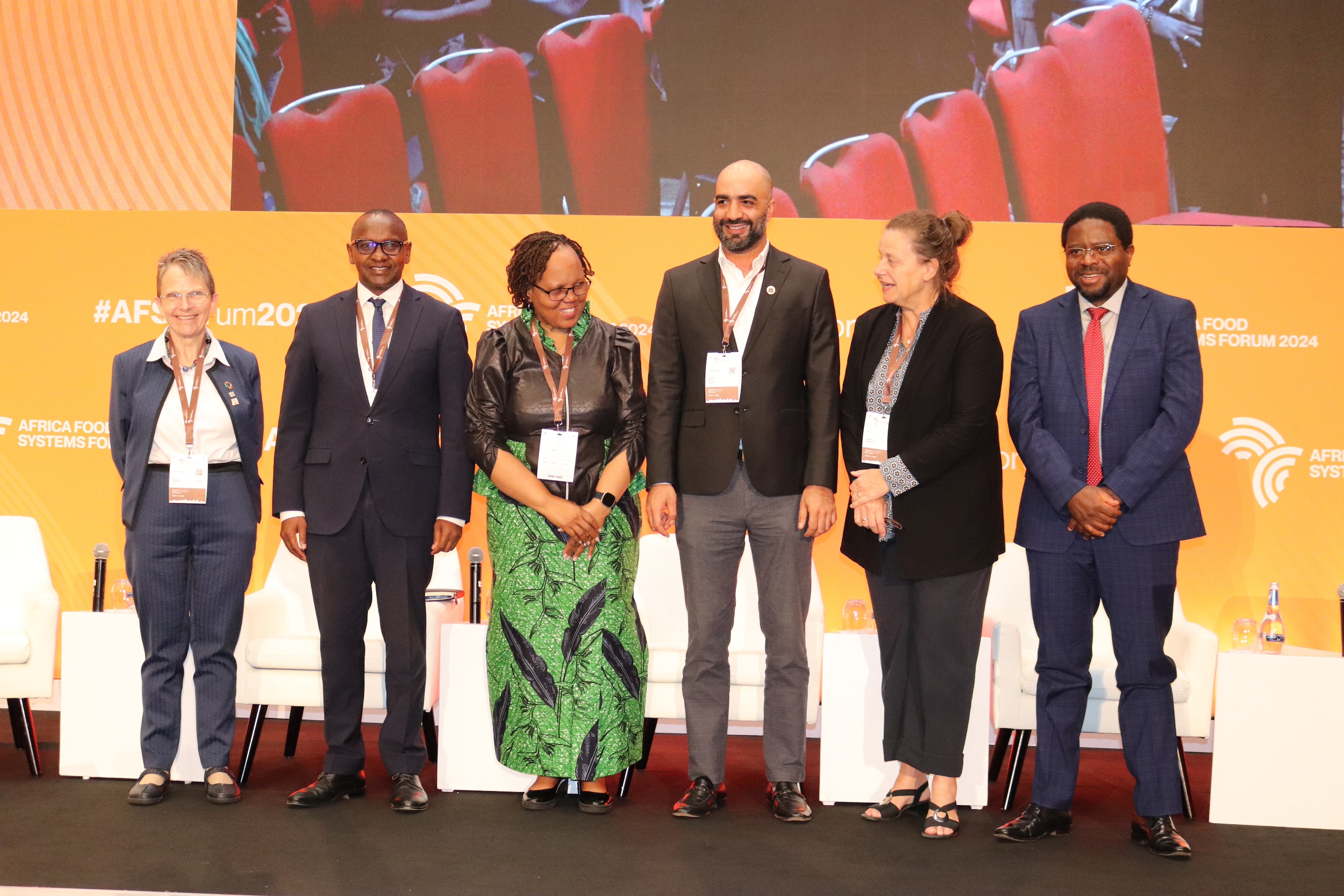 Group photo at the Africa Food Systems Forum 2024 plenary, ’Shaping Africa’s Food Systems Through Sustainable Livestock Innovations,’ in Kigali, Rwanda (photo credit: ILRI/Lamine Diedhiou).